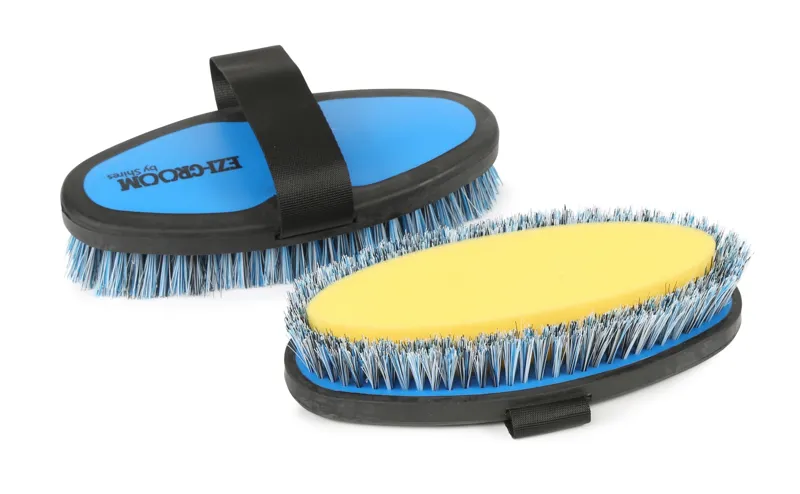 Shires Ezi-Groom Grip Body Wash Brush Bright Blue