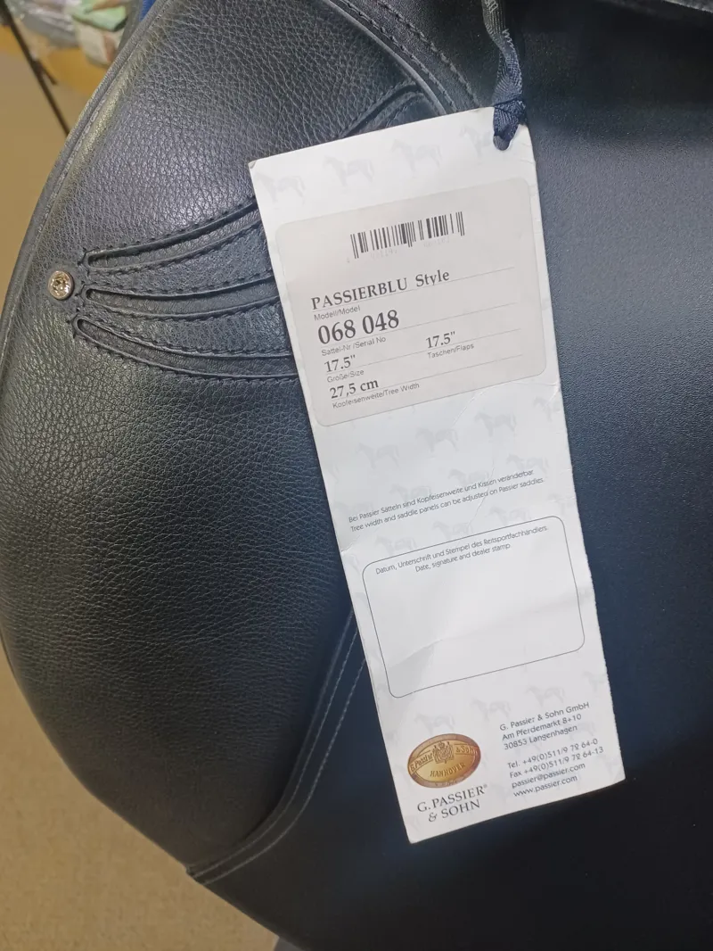 PassierBlu Dressage Saddle  With Saddle Pad 17 1/2In Medium/27.5cm Black-1