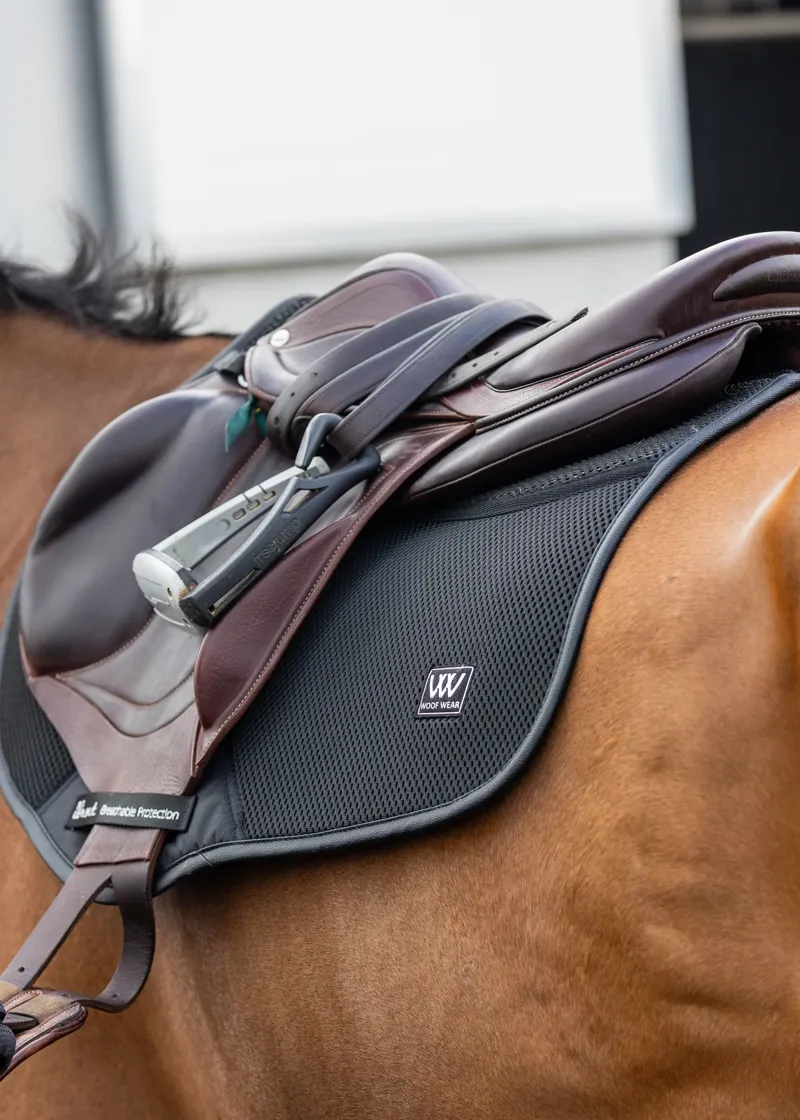 Woof Wear iVent CC Saddle Pad Black-3