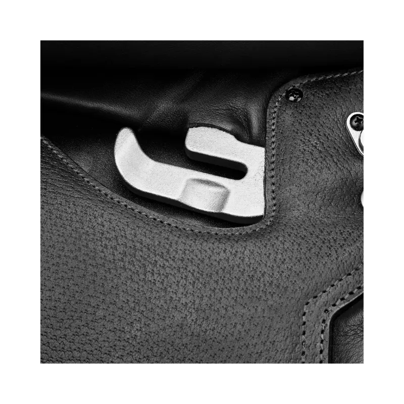 Arena Pony Monoflap Jump Saddle Black-2