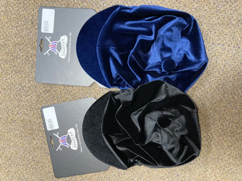Spartan Lycra Velveteen Hat Cover Black