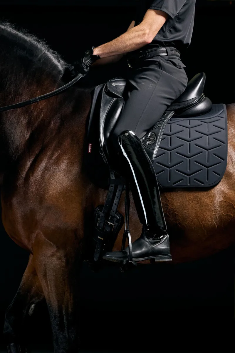 LeMieux ProForm Moulded Dressage Pad Black-2