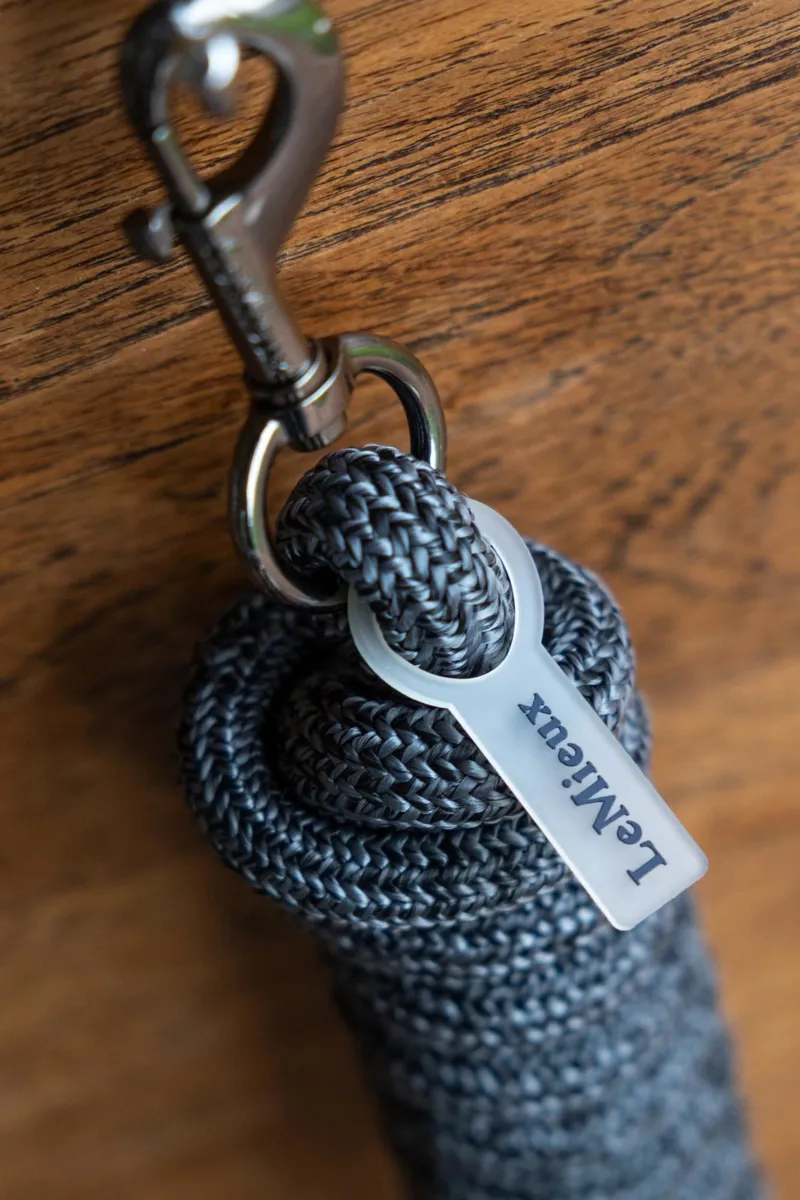 LeMieux Essence Leadrope Black-1