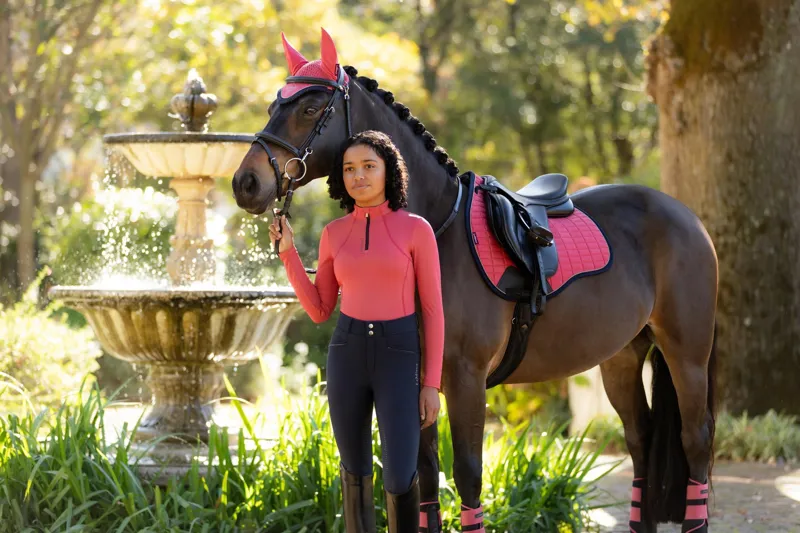 LeMieux Suede GP Square Cranberry-1